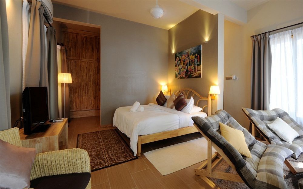 Ambong Rainforest Retreat Pantai Tengah  Екстер'єр фото